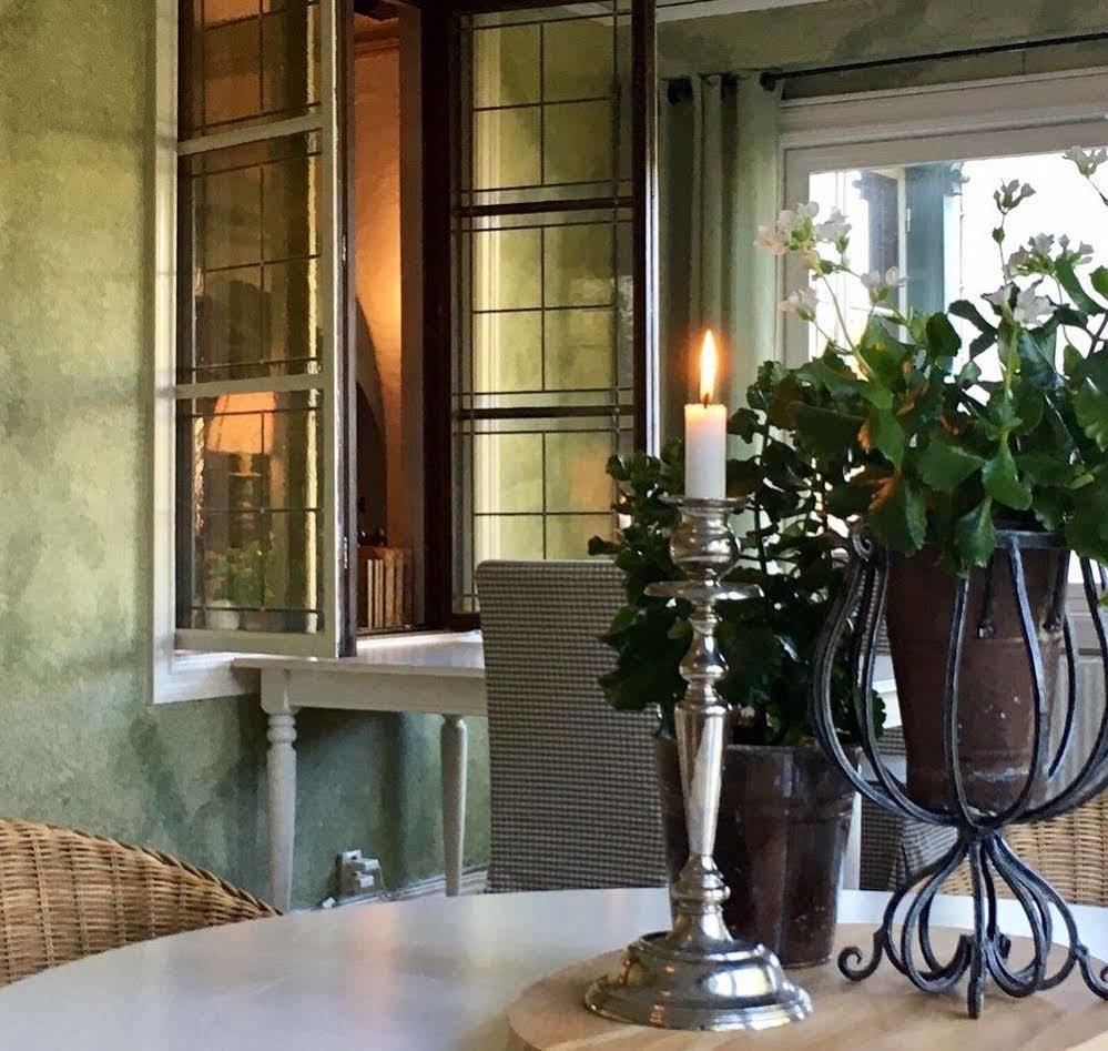 Kisa Waerdshus & Hotell Ngoại thất bức ảnh